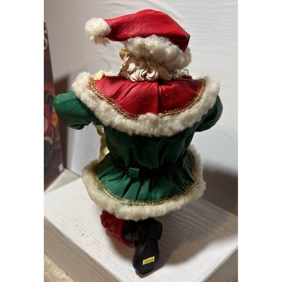Handcrafted Saint Nicholas Figurine With Child Resin & Fabric Mache Clothing - Picture 6 of 10
